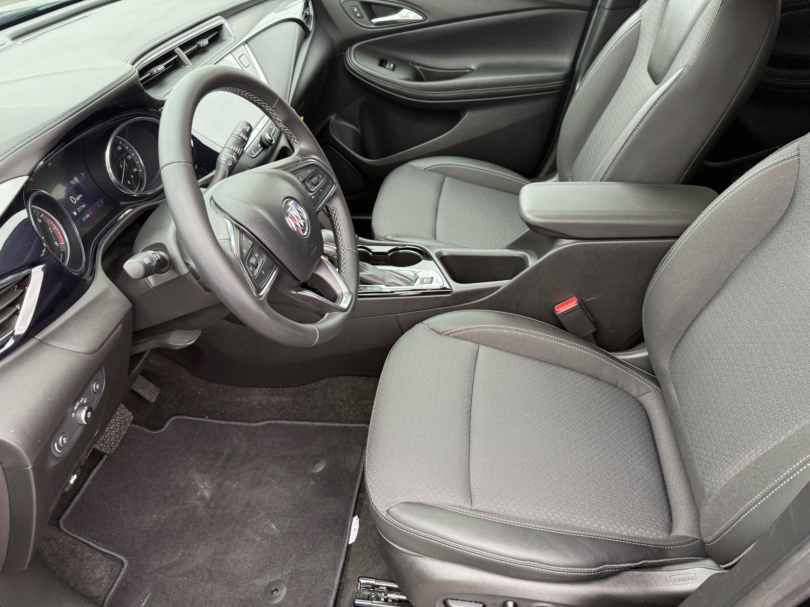 Used 2022 Buick Encore GX Select image 19