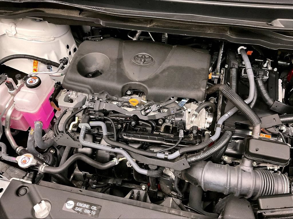 Used 2025 Toyota Sienna LE FWD image 39
