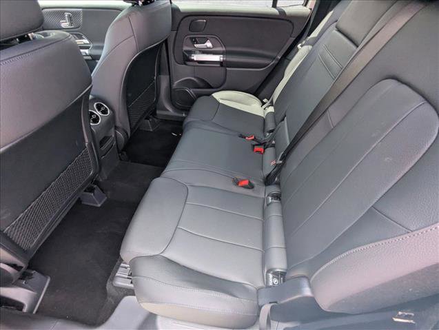 New 2026 Mercedes-Benz GLB 250 image 14