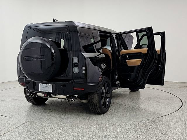 New 2026 Land Rover Defender 110 X-Dynamic SE AWD/4WD image 11