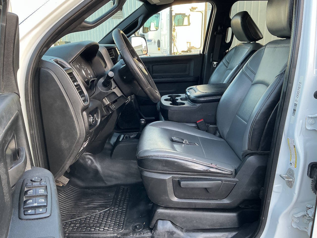 Used 2022 RAM 2500 Tradesman w/ Chrome Appearance Group AWD/4WD image 12