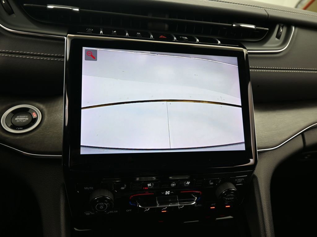 Used 2024 Jeep Grand Cherokee Overland w/ Luxury Tech Group IV image 22