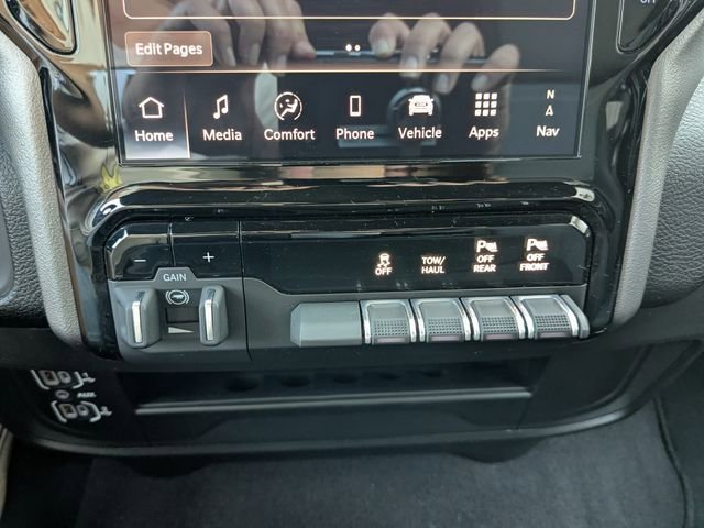 Used 2025 RAM 2500 Big Horn AWD/4WD image 5