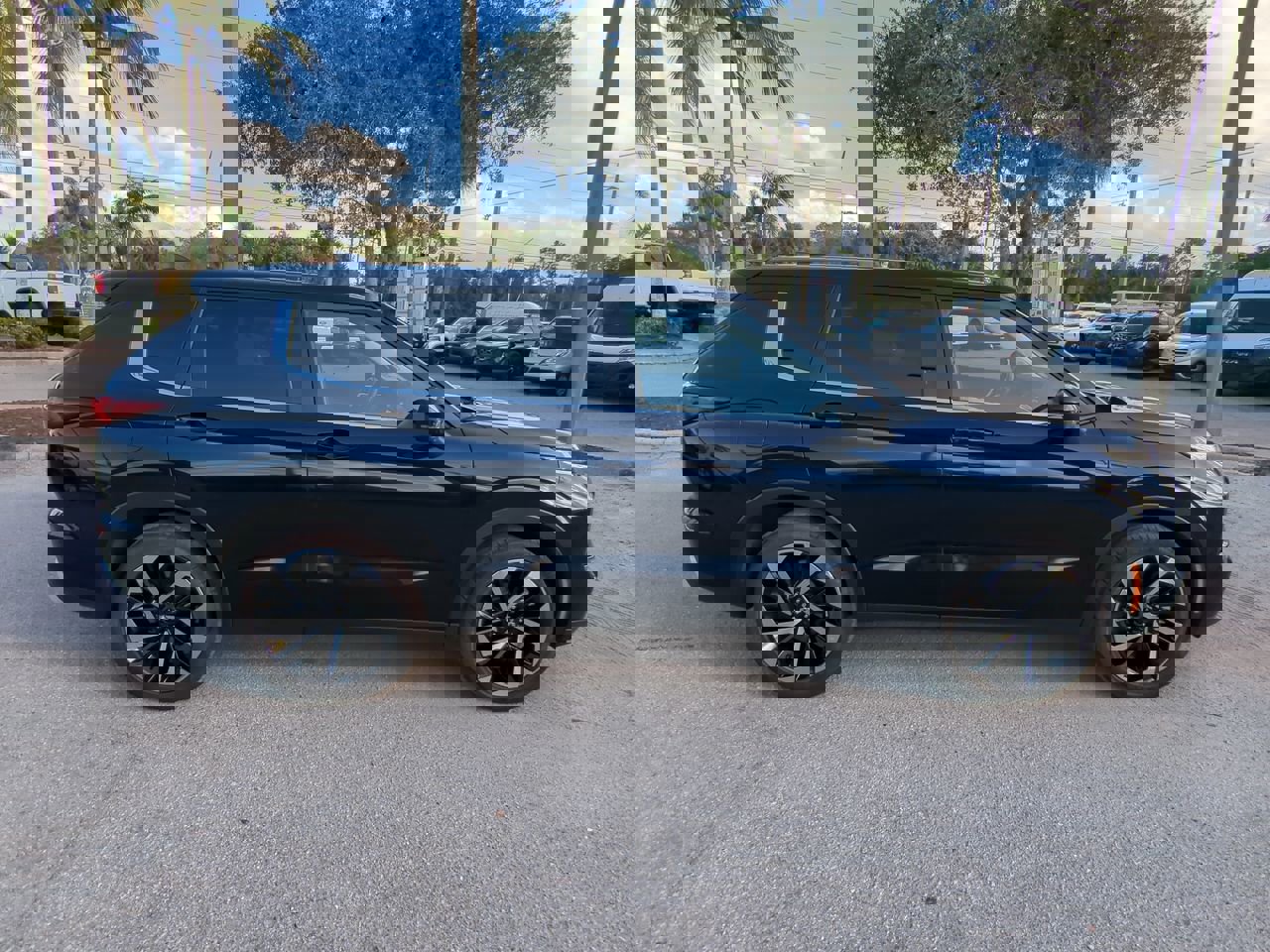 Used 2024 Mitsubishi Outlander SE Black Edition image 4