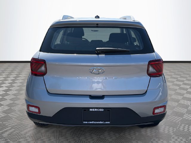 New 2026 Hyundai Venue SEL FWD image 6