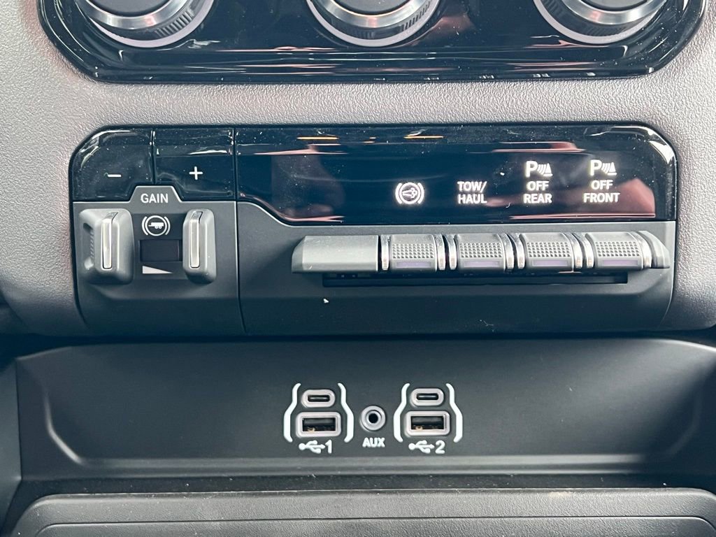 New 2025 RAM 2500 Big Horn image 24