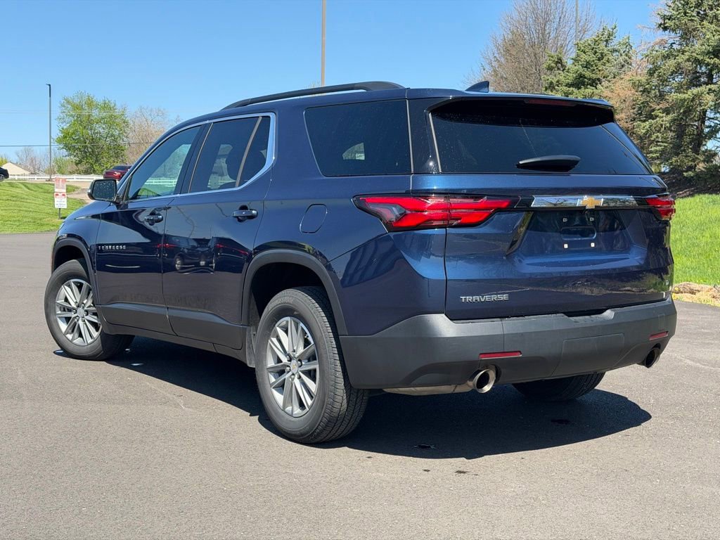 Used 2023 Chevrolet Traverse LT image 4