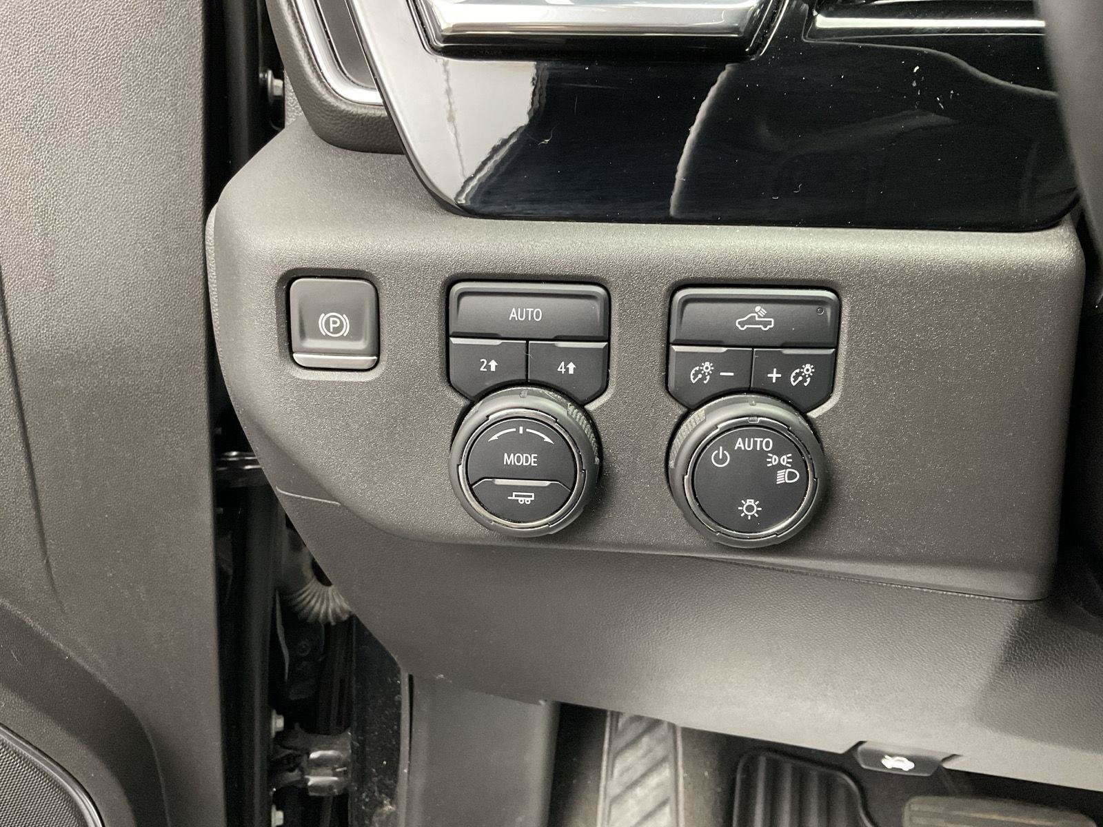 Certified 2024 Chevrolet Silverado 1500 LT AWD/4WD image 13