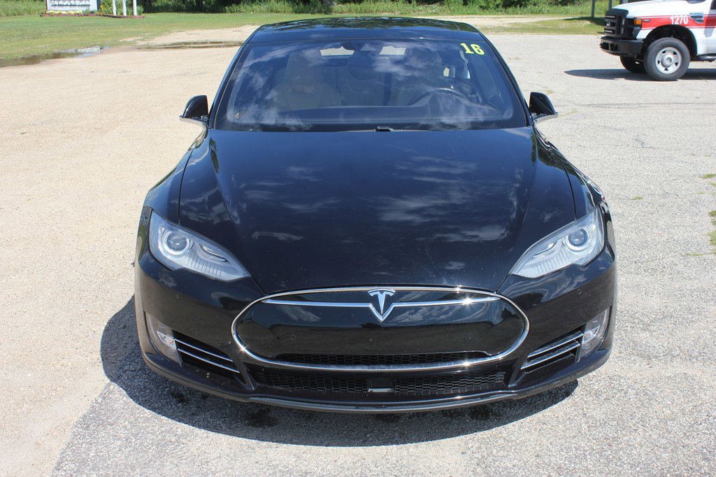 Used 2016 Tesla Model S P90D AWD/4WD image 3