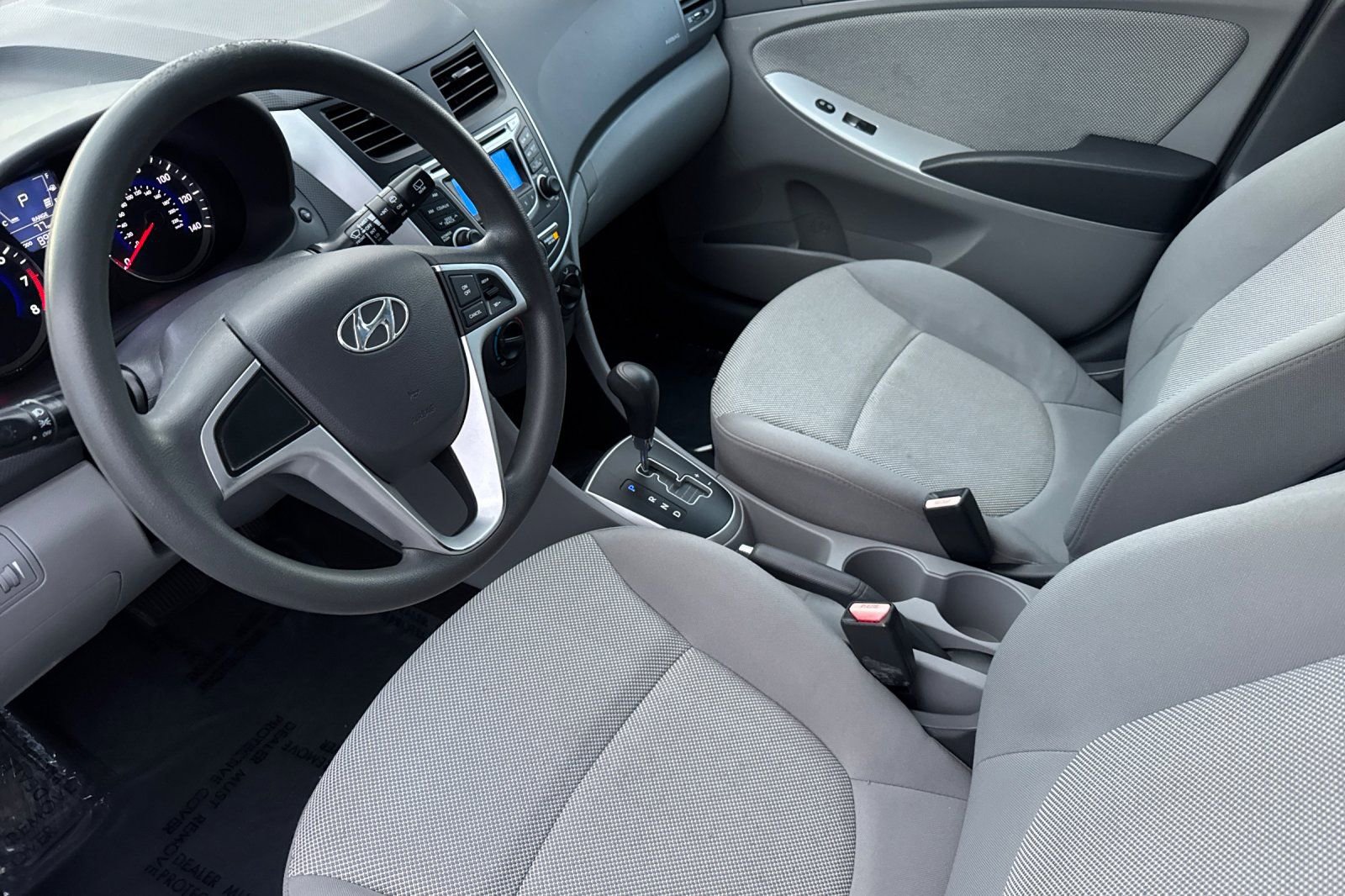 Used 2012 Hyundai Accent GS image 11