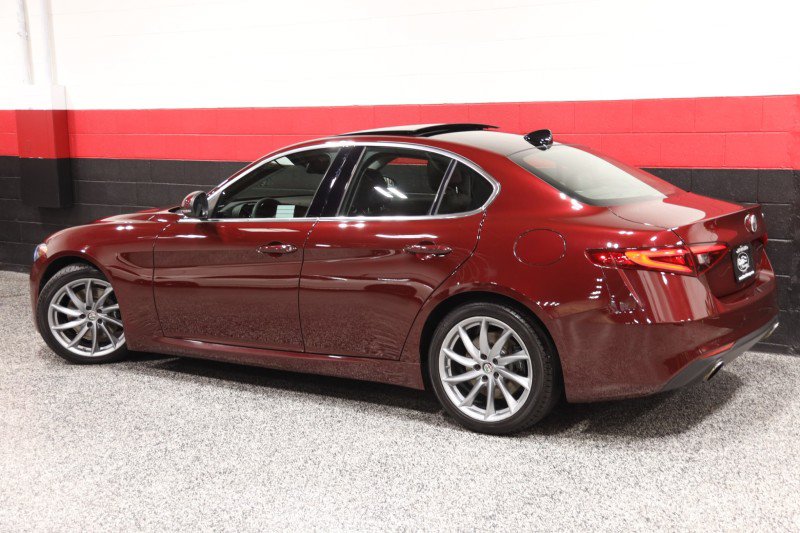 Used 2017 Alfa Romeo Giulia w/ Cold Weather Package RWD image 25