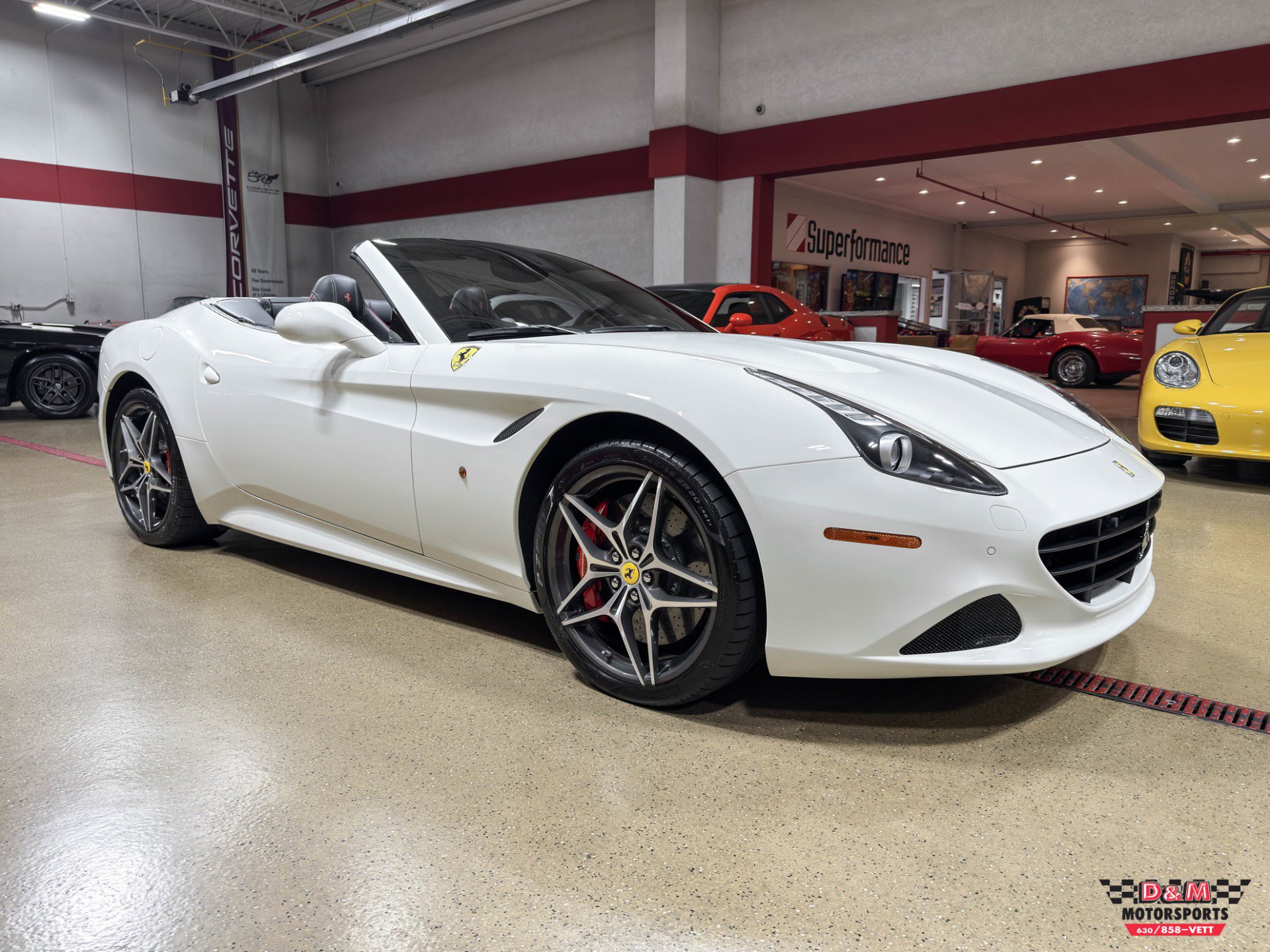 Used 2016 Ferrari California T image 7