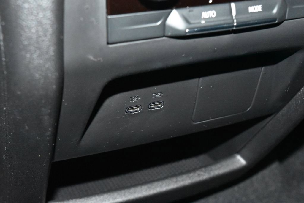 Used 2025 Buick Enclave Preferred image 20