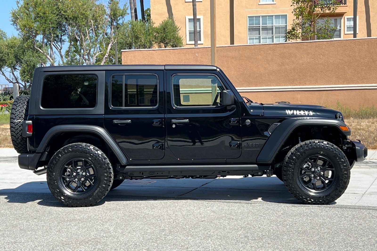 New 2025 Jeep Wrangler Willys image 3