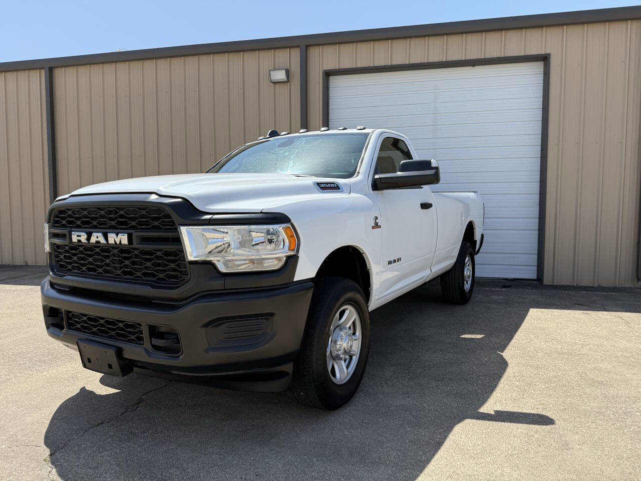 Used 2022 RAM 3500 Tradesman image 2