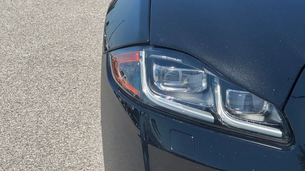 Used 2018 Jaguar XJ L Portfolio RWD image 6