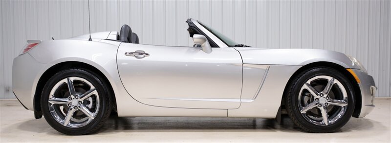Used 2008 Saturn Sky w/ Premium Trim Package RWD image 13