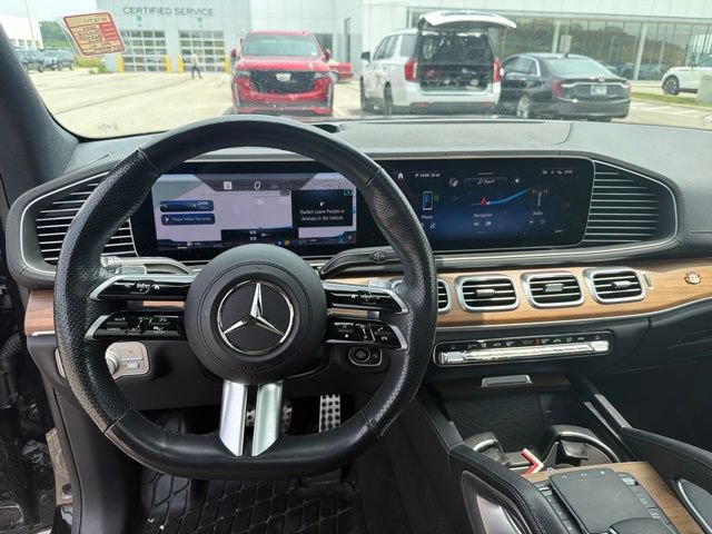 Used 2024 Mercedes-Benz GLS 450 4MATIC image 17