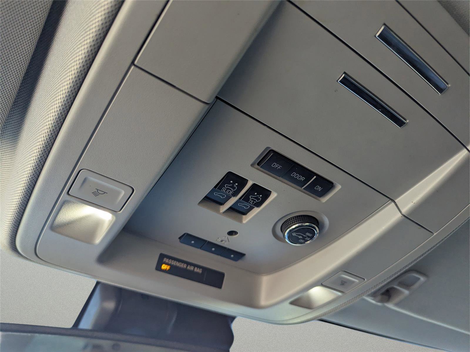 Used 2018 Chevrolet Tahoe LT image 20