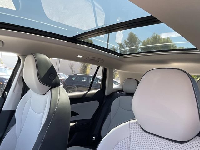 New 2026 Volkswagen Tiguan SE AWD/4WD image 6