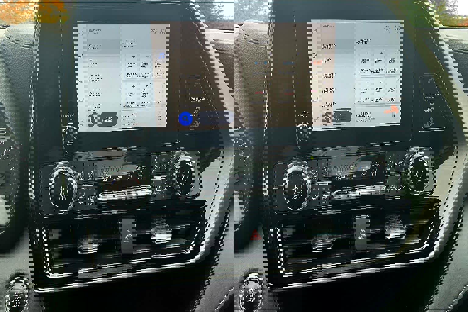 Used 2023 Toyota Highlander LE image 33