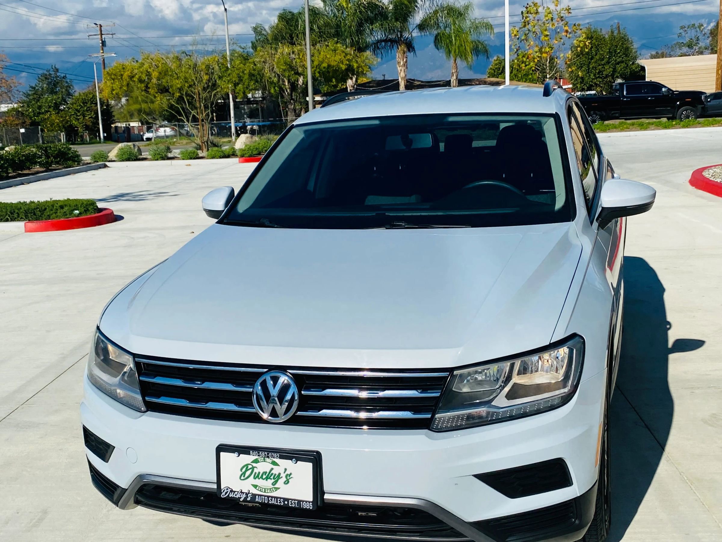 Used 2019 Volkswagen Tiguan S image 9
