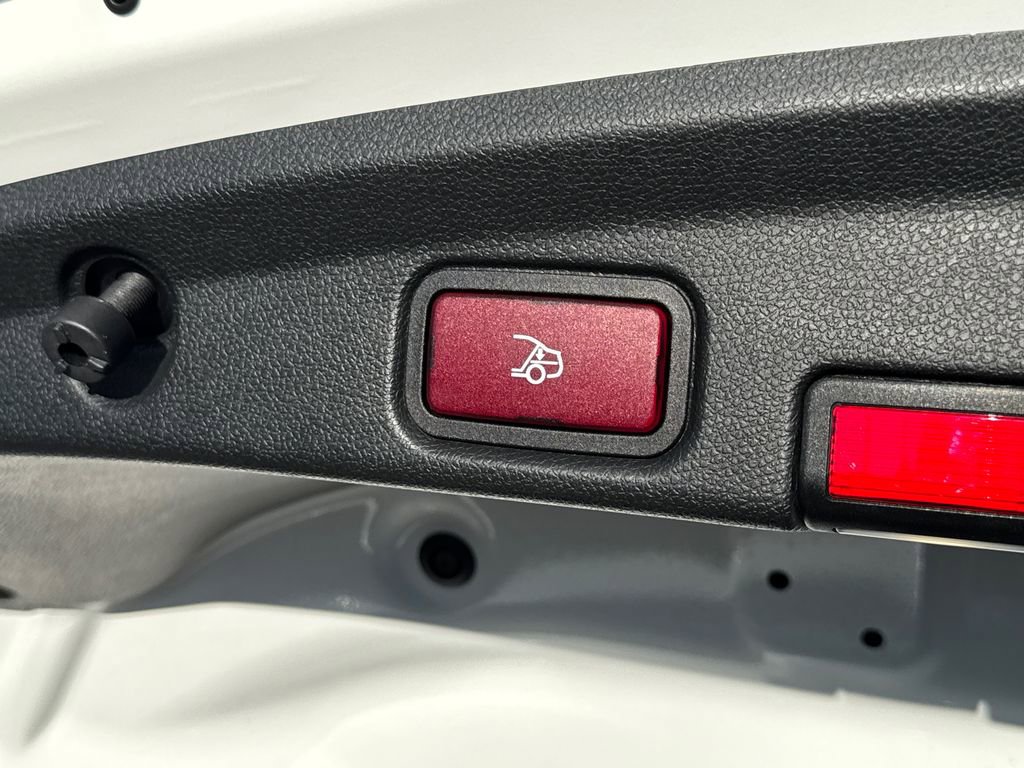 Used 2021 Mercedes-Benz E 450 Cabriolet image 12