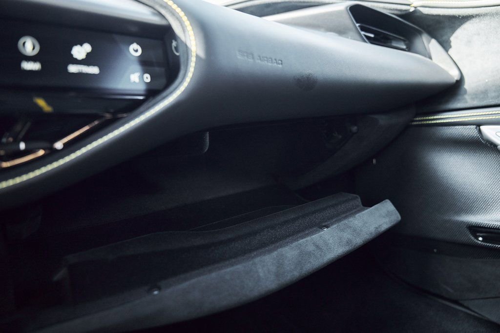 Used 2023 Ferrari SF90 Stradale image 54