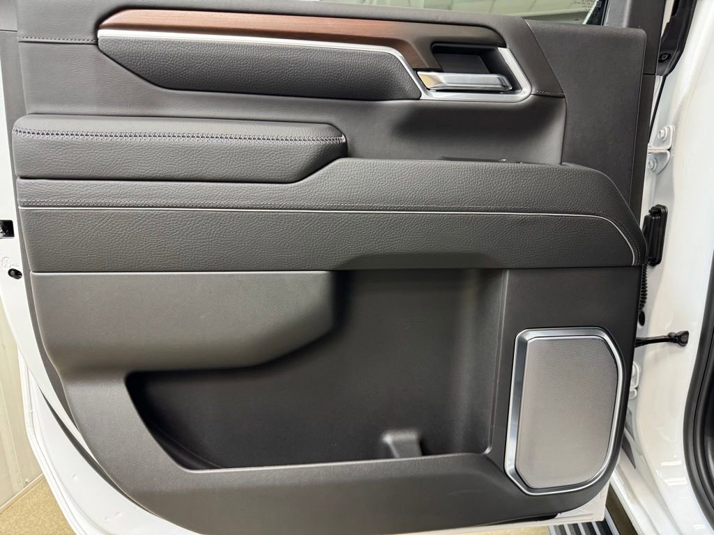 New 2026 GMC Sierra 3500 Denali w/ Technology Package image 16