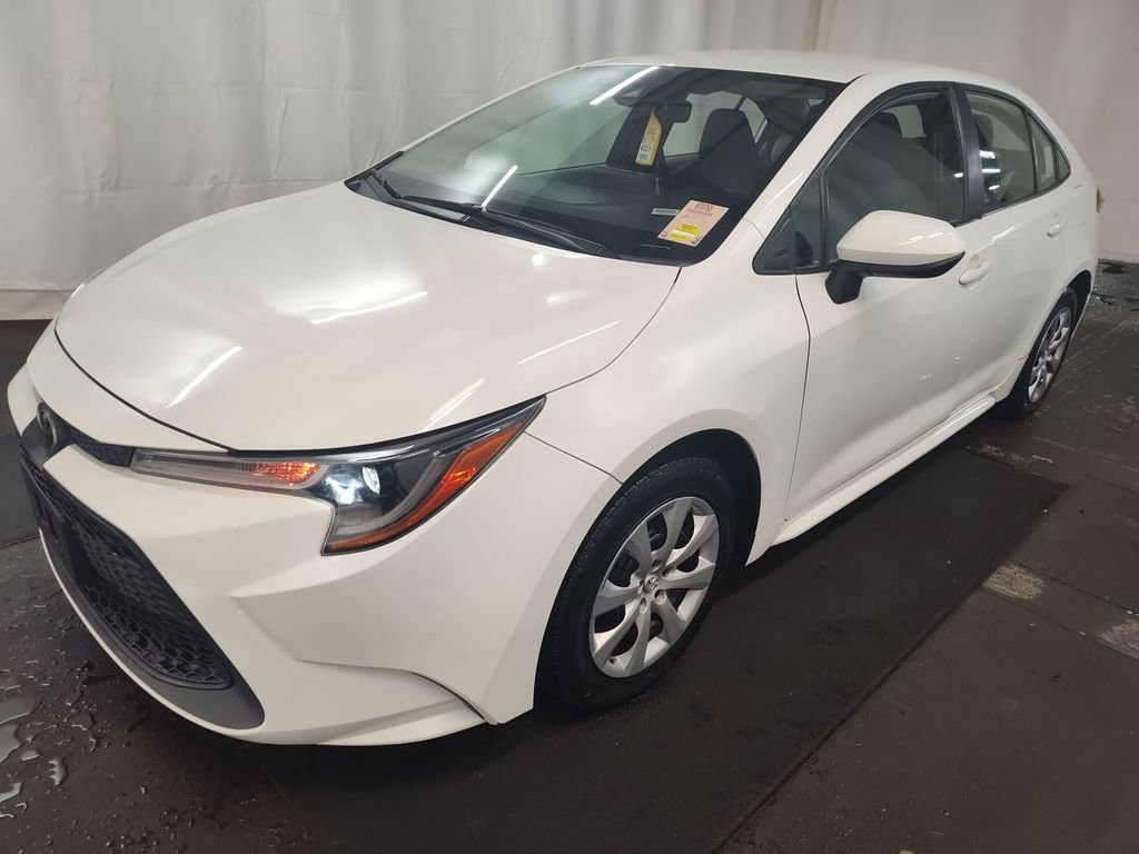 Used 2021 Toyota Corolla LE FWD image 1