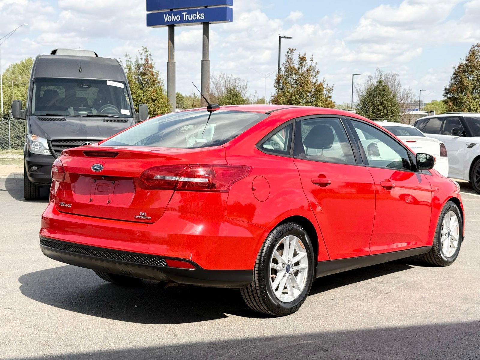 Used 2015 Ford Focus SE image 8