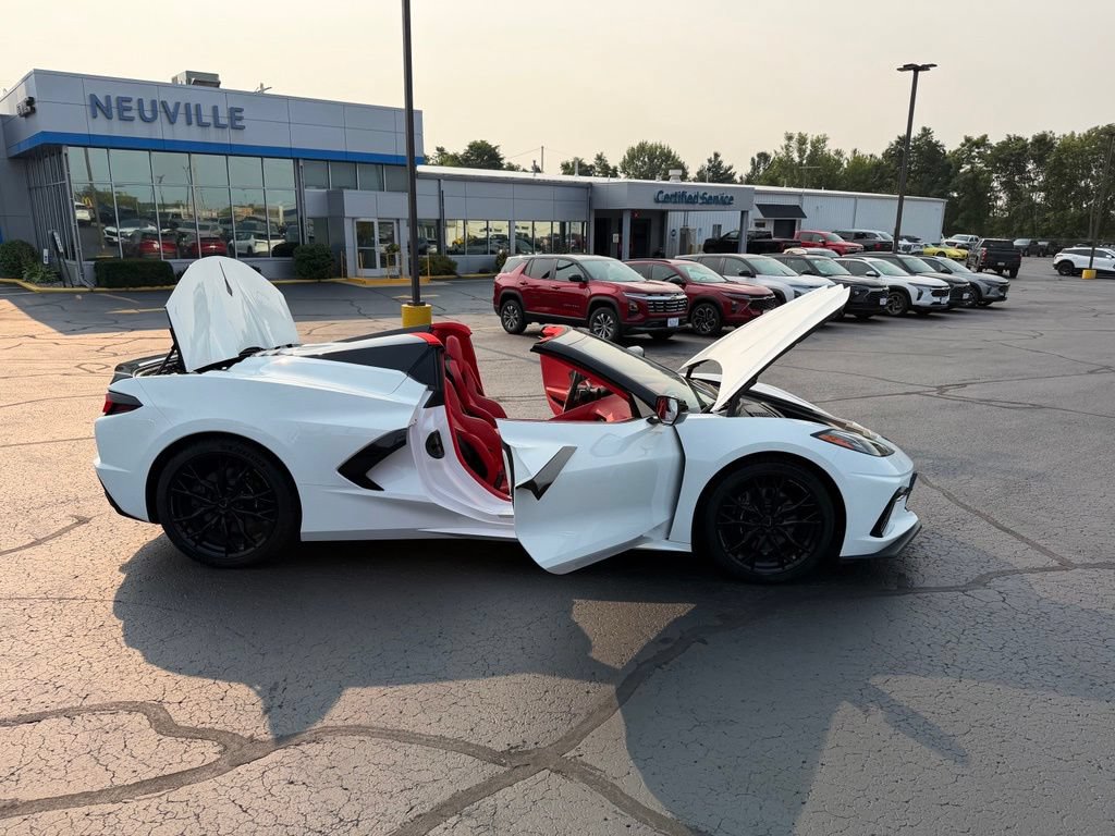 Certified 2025 Chevrolet Corvette Stingray Premium Conv w/ Stealth Interior Trim Package RWD image 24