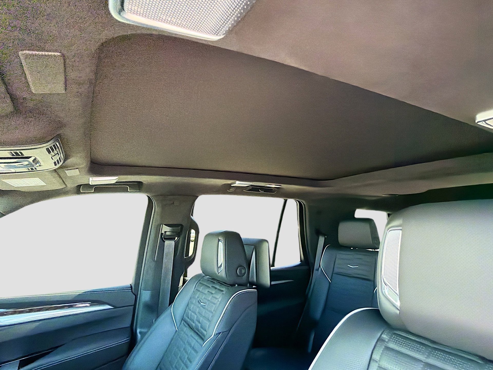 Used 2025 Cadillac Escalade Sport Platinum AWD/4WD image 28