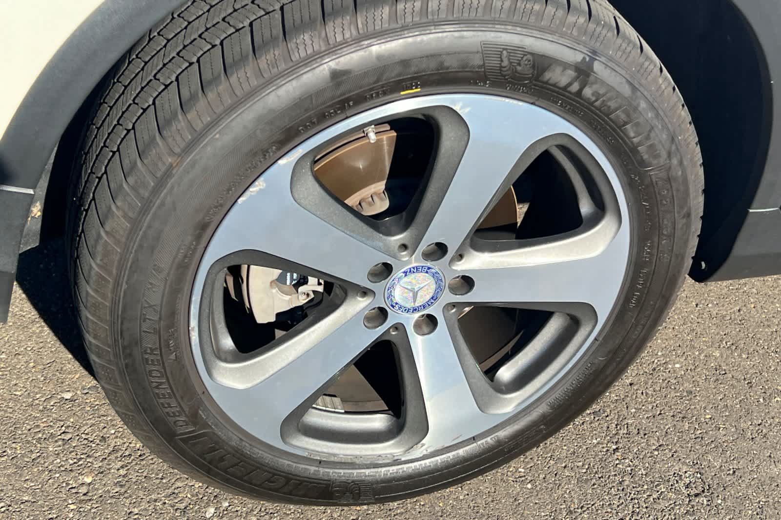 Used 2016 Mercedes-Benz GLC 300 4MATIC image 17