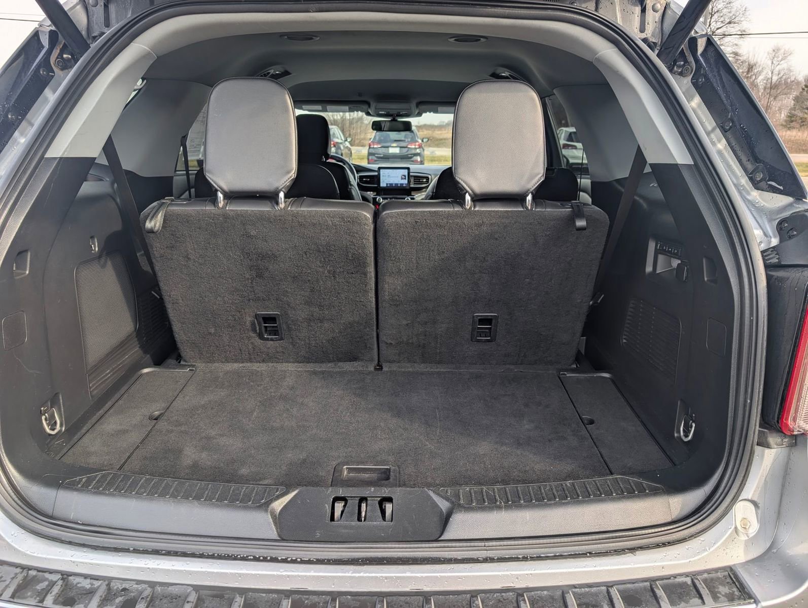 Used 2023 Ford Explorer Limited w/ Equipment Group 301A image 28