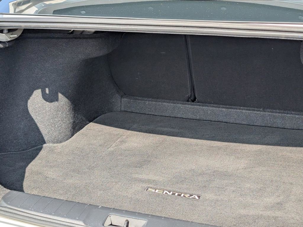 Used 2020 Nissan Sentra SV image 12