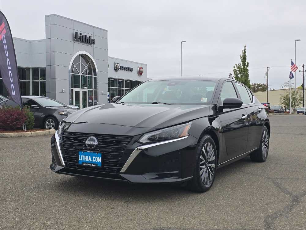 Used 2023 Nissan Altima 2.5 SV w/ SV Premium Package
