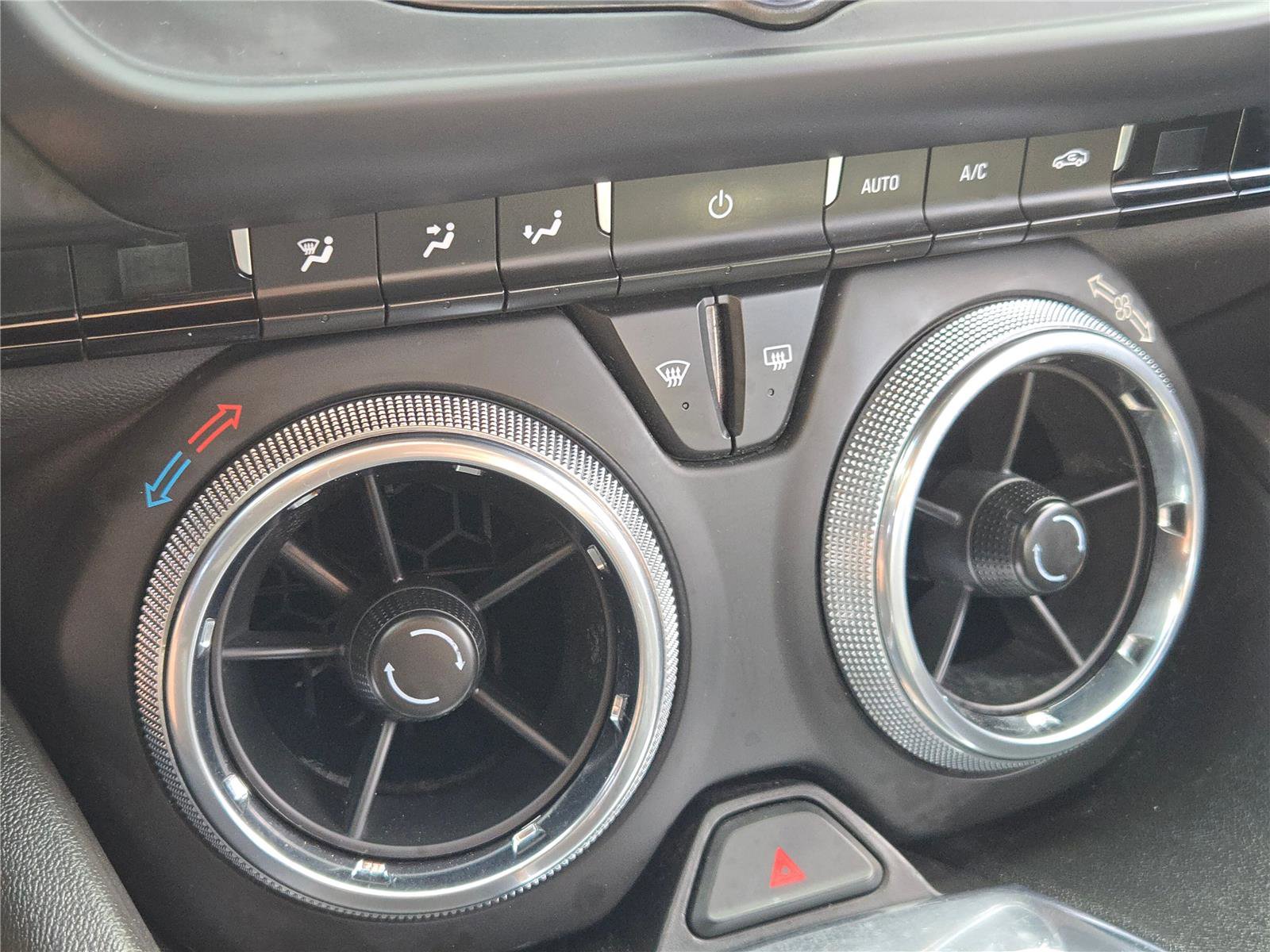 Used 2023 Chevrolet Camaro LT image 23