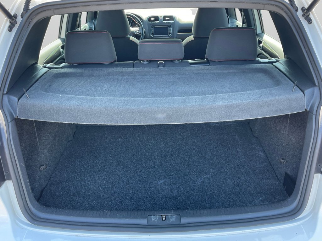 Used 2011 Volkswagen GTI Autobahn image 16