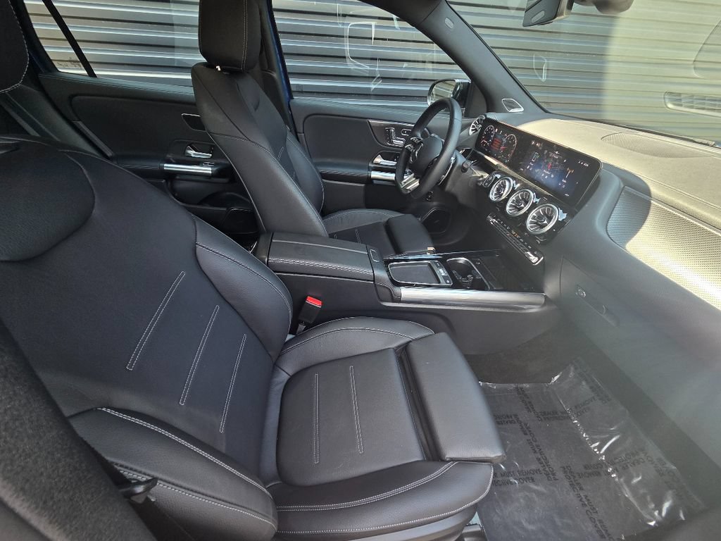 Used 2024 Mercedes-Benz GLA 35 AMG 4MATIC image 18