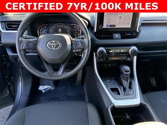 Used 2024 Toyota RAV4 LE image 17