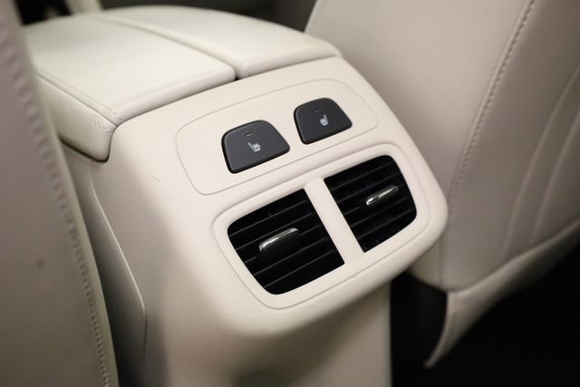 Used 2022 Buick Envision Avenir w/ Technology Package II image 31