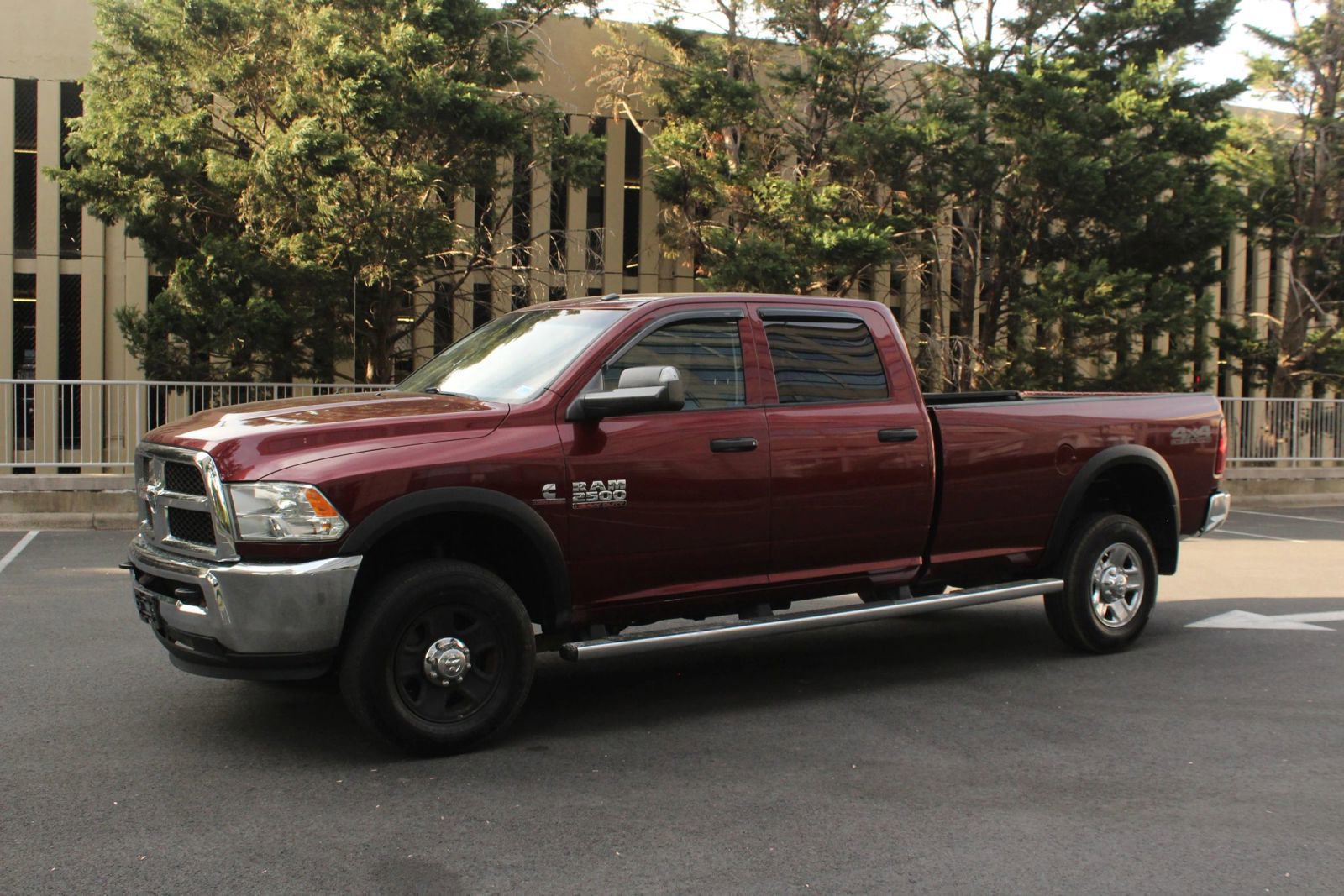 Used 2018 RAM 2500 Tradesman w/ Chrome Appearance Group AWD/4WD image 12