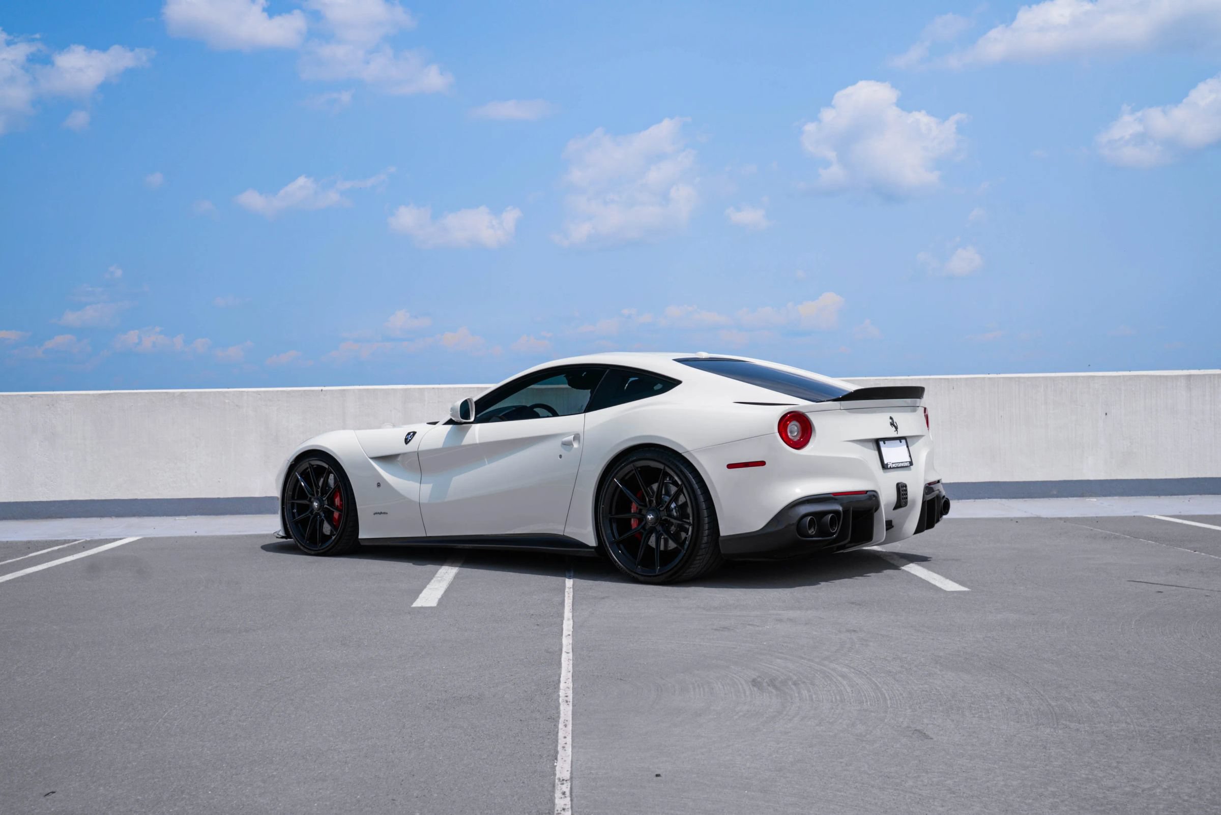 Used 2015 Ferrari F12 Berlinetta RWD image 7
