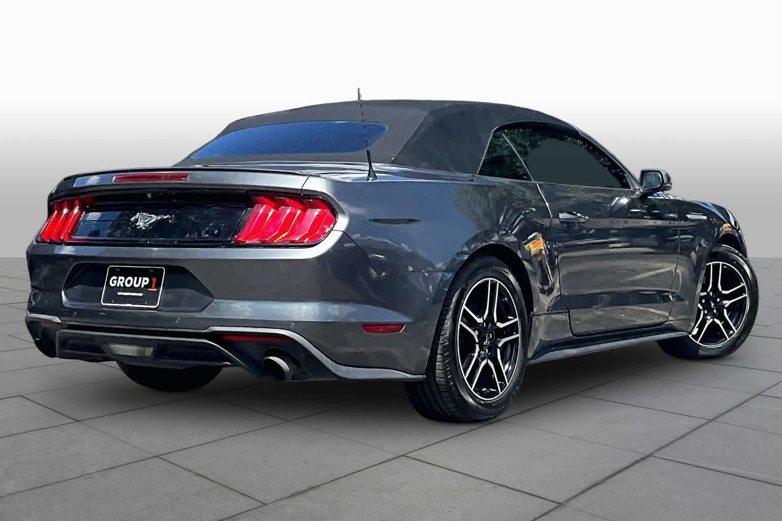 Used 2019 Ford Mustang Premium RWD image 12