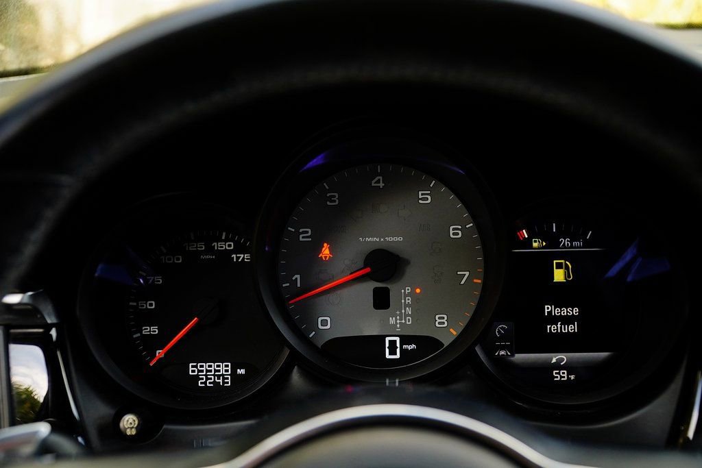 Used 2020 Porsche Macan S image 16