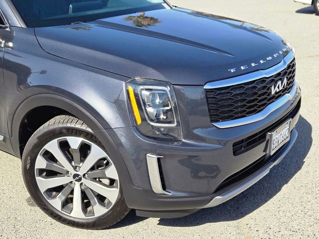 Used 2022 Kia Telluride EX w/ EX Premium Package FWD image 5