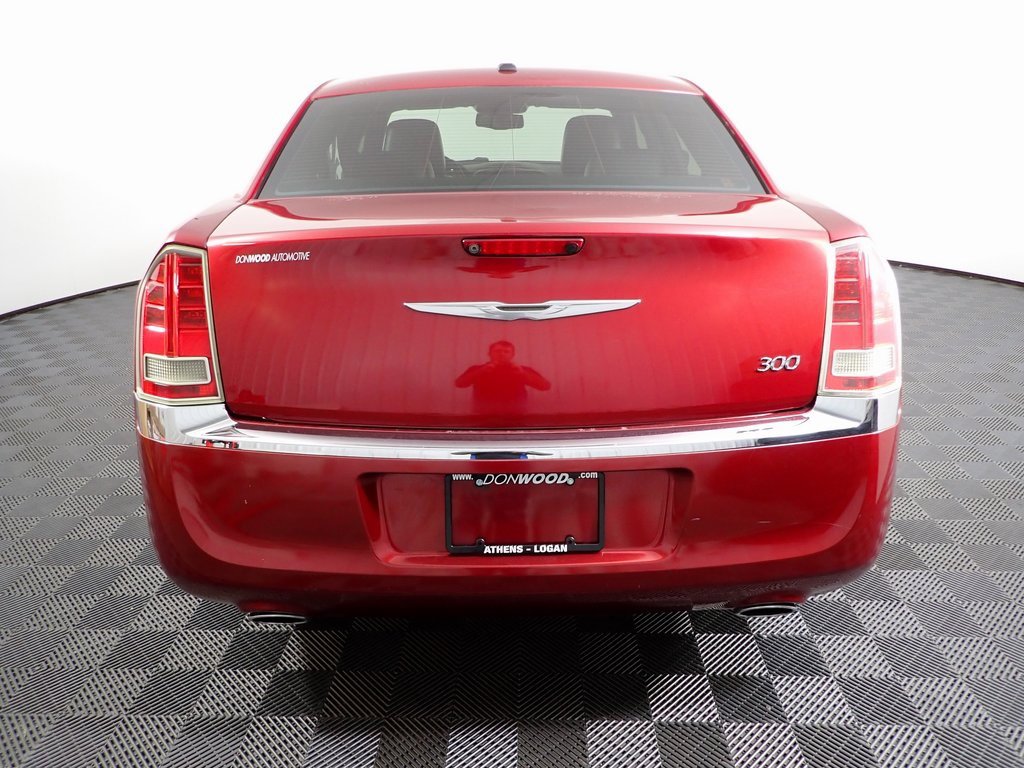 Used 2012 Chrysler 300 Limited image 8