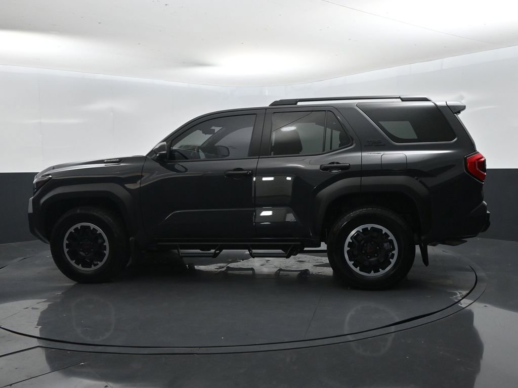 Used 2025 Toyota 4Runner TRD Off-Road Premium image 3