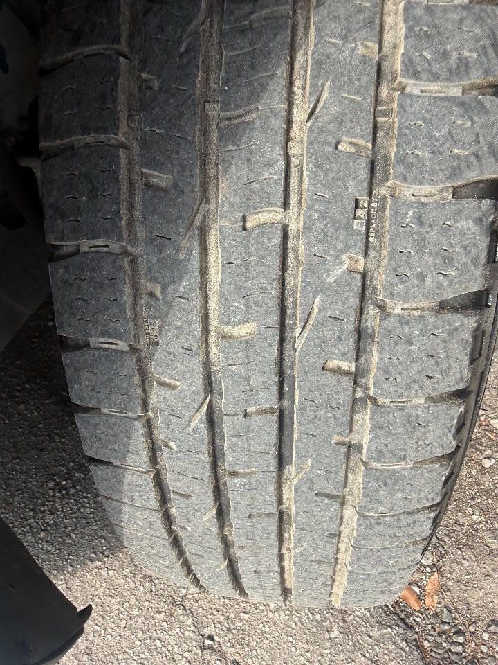 Used 2016 Cadillac SRX Luxury w/ Driver Awareness Package image 23